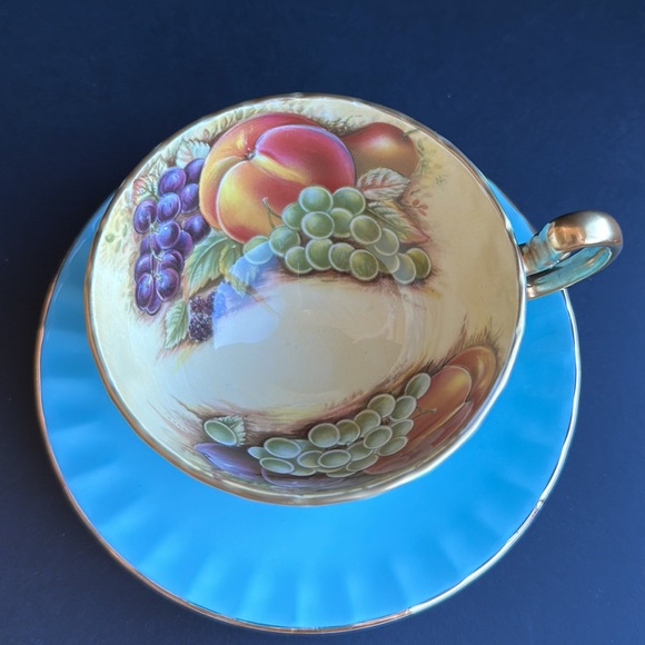 Aynsley England Turquoise Orchard Fruit Gold Trim Tea Cup and Saucer Set EUC - Picture 4 of 11